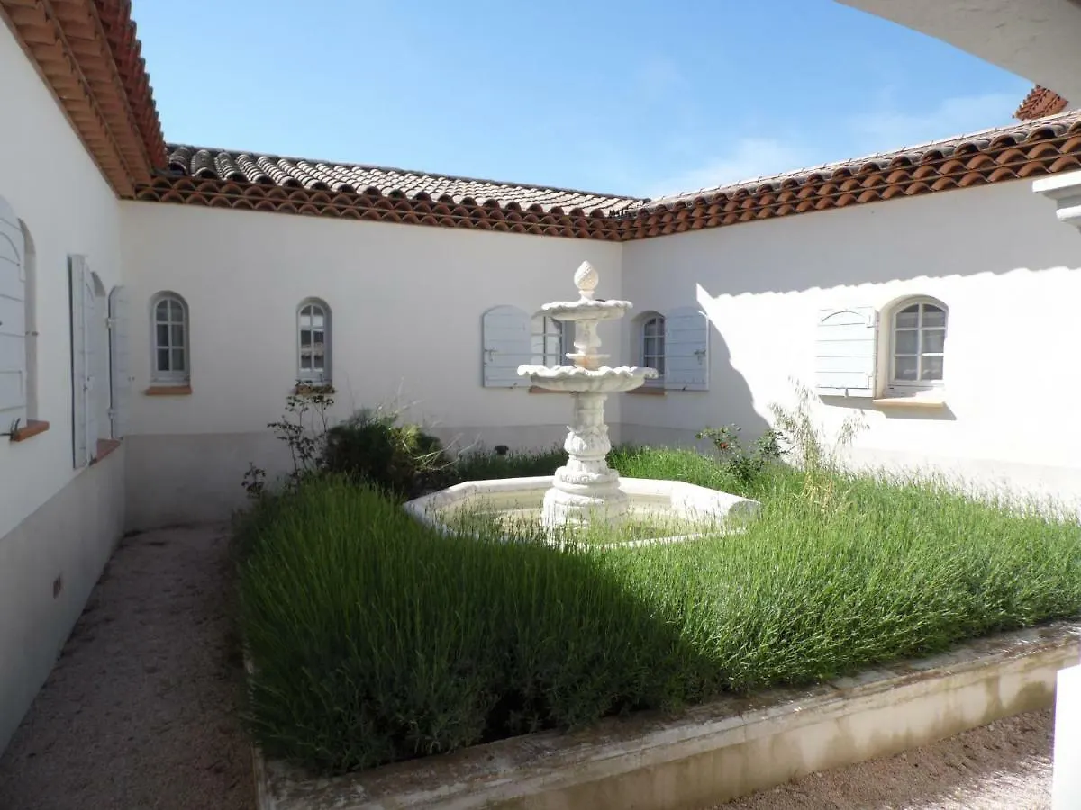 Villa 342 M2 Classee 4 Etoiles Sur 1 Ha - Provence Besse-sur-Issole
