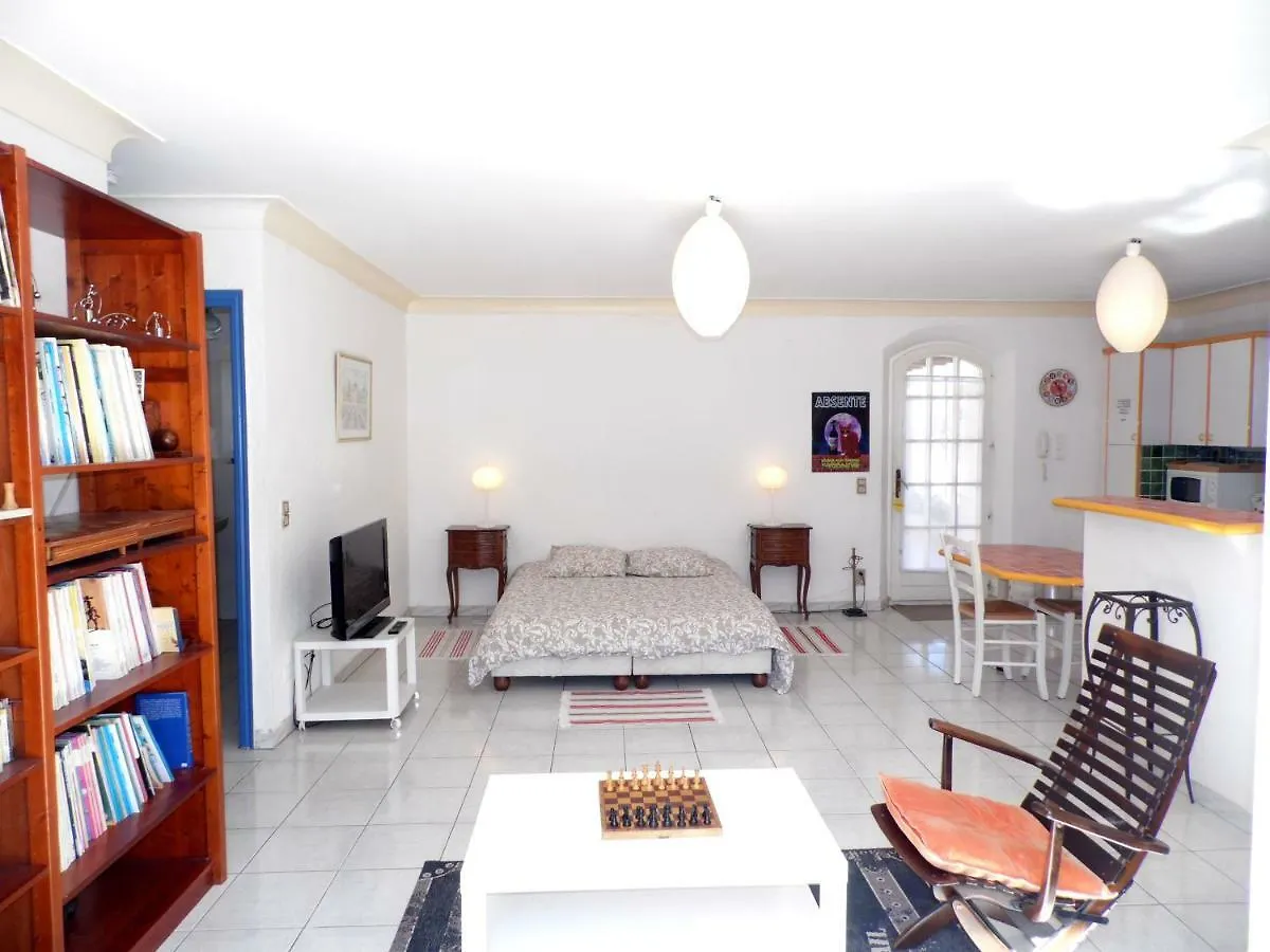 Villa 342 M2 Classee 4 Etoiles Sur 1 Ha - Provence Besse-sur-Issole