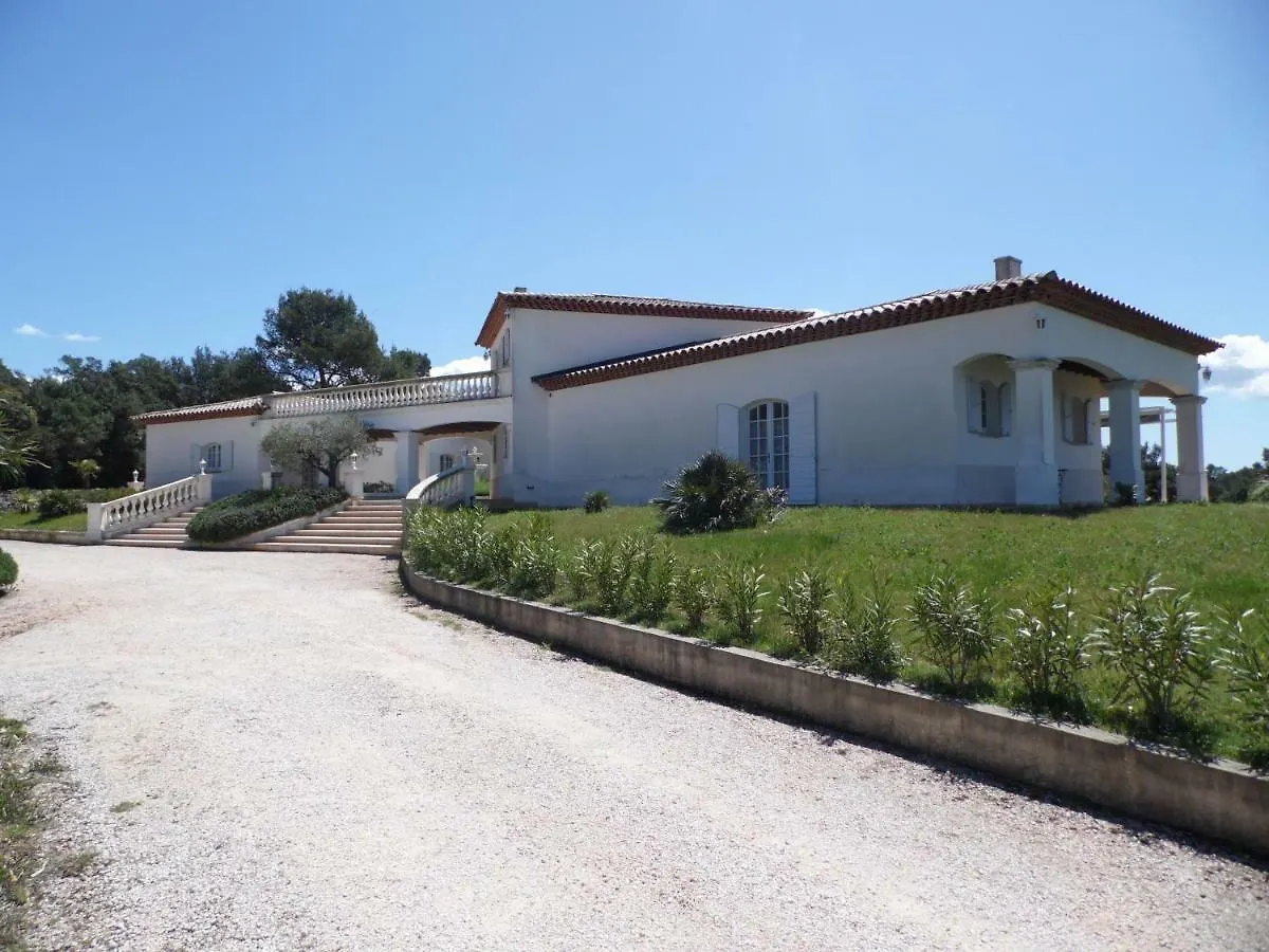 Villa 342 M2 Classee 4 Etoiles Sur 1 Ha - Provence Besse-sur-Issole